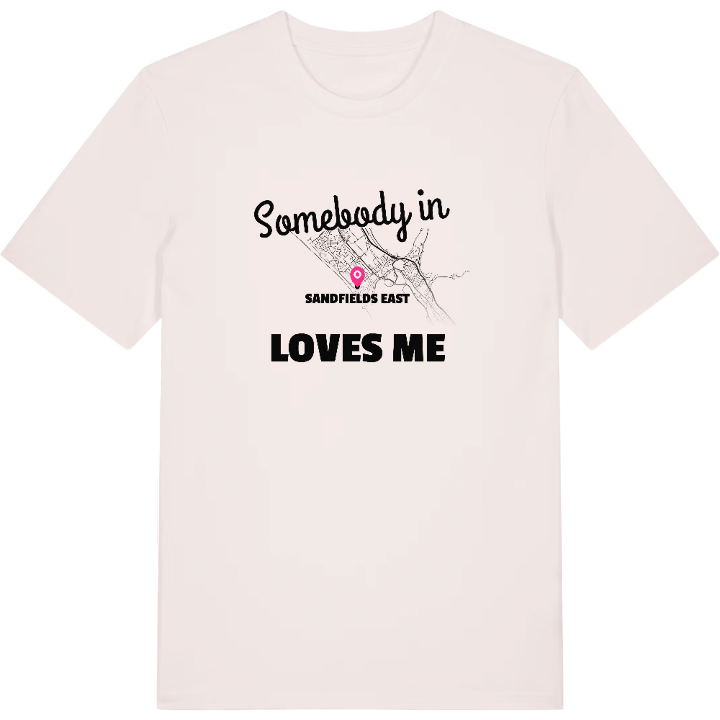 Nogen i Sandfields East elsker mig T-shirt – t-shirt fra PinShirt