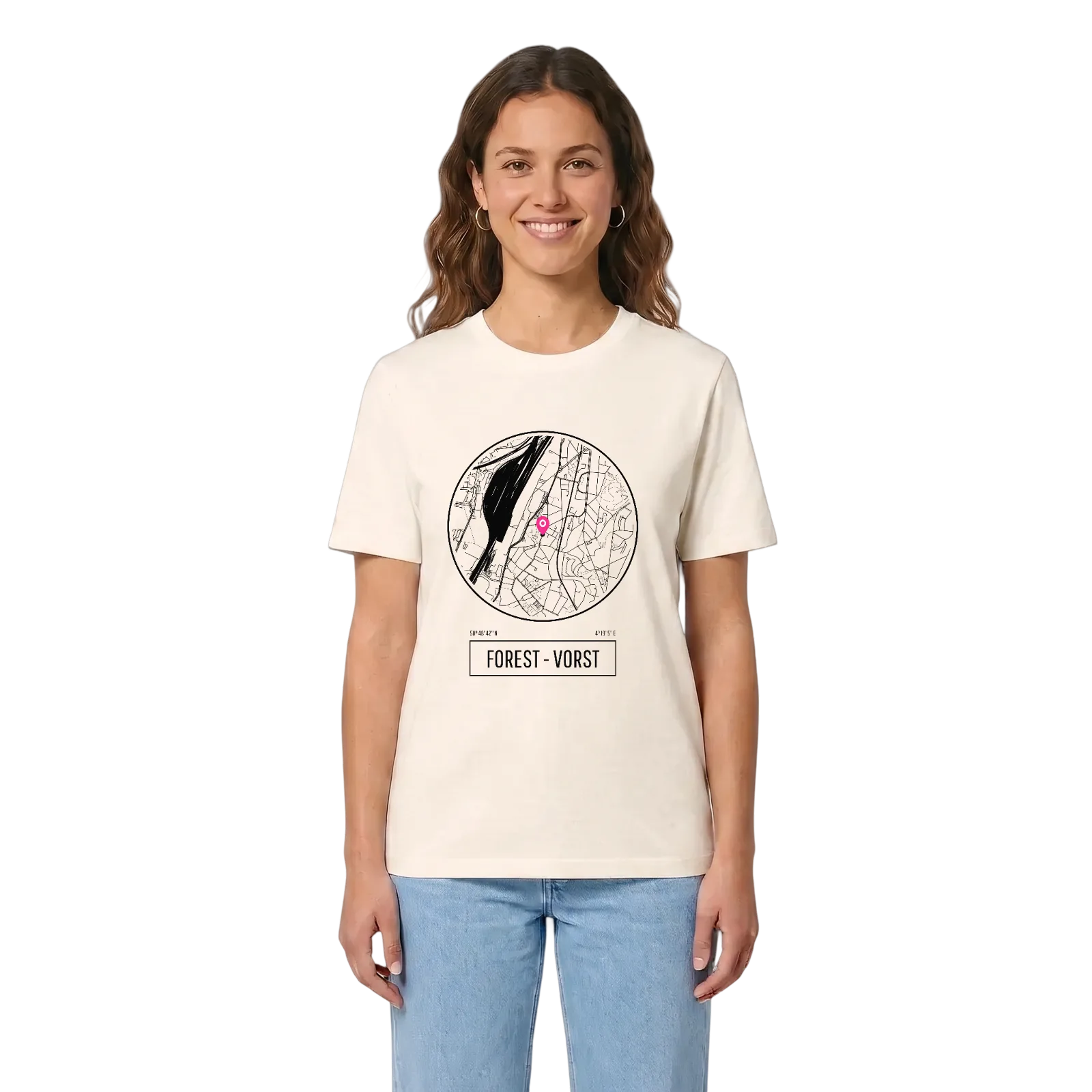 Forest - Vorst t-shirt – Vintage White, in context