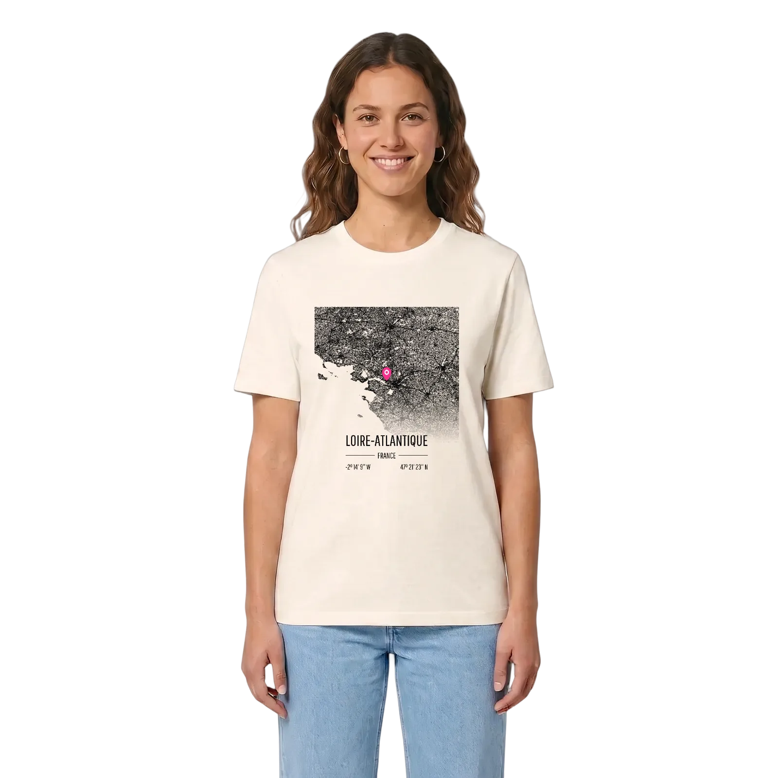 Loire-Atlantique karta t-shirt – Vintage White, in context