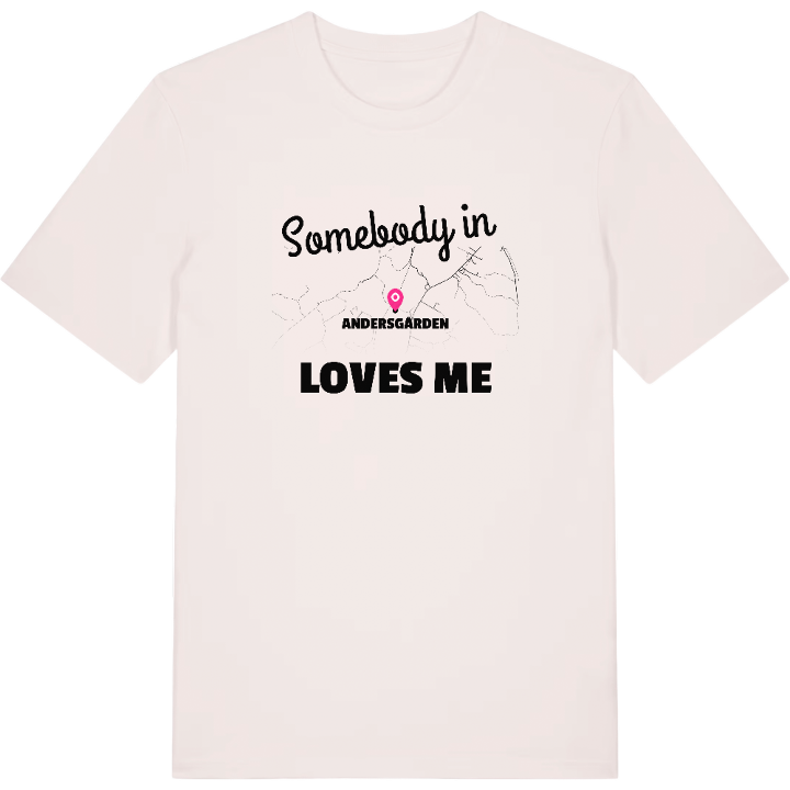 Någon i Andersgården älskar mig t-shirt – t-shirt från PinShirt
