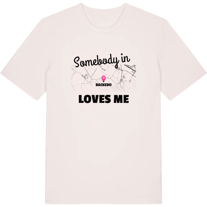 Någon i Backebo älskar mig t-shirt – t-shirt från PinShirt