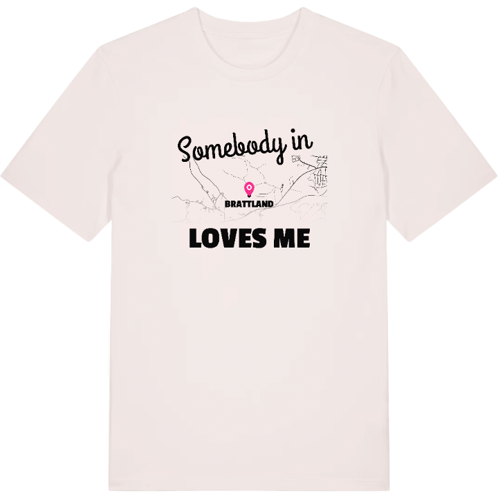 Någon i Brattland älskar mig t-shirt – t-shirt från PinShirt