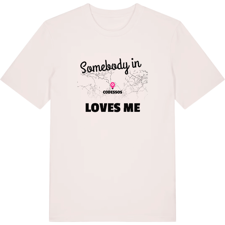 Någon i Codessos älskar mig t-shirt – t-shirt från PinShirt