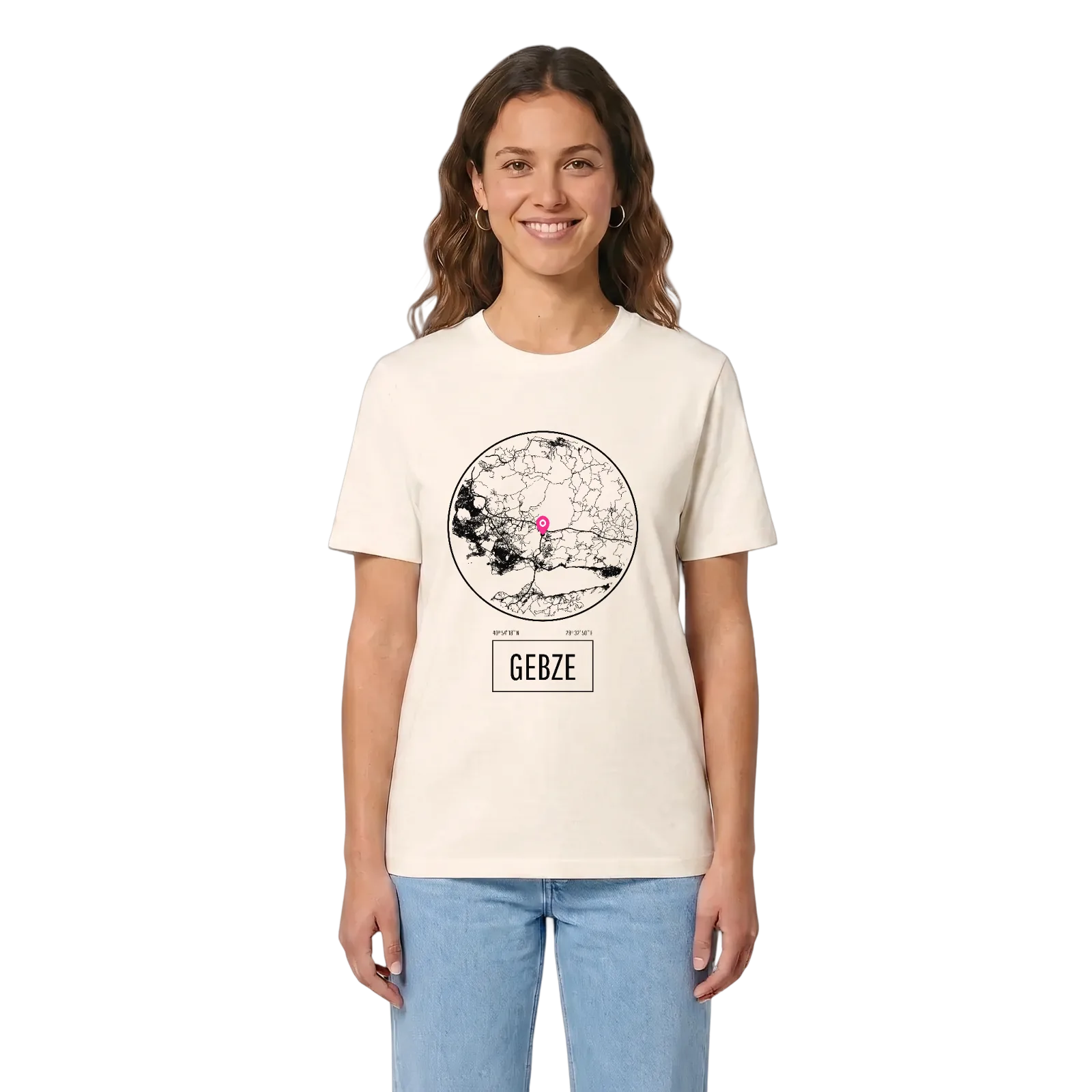 Gebze t-shirt – Vintage White, i miljö