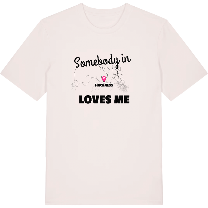 Någon i Hackness älskar mig t-shirt – t-shirt från PinShirt