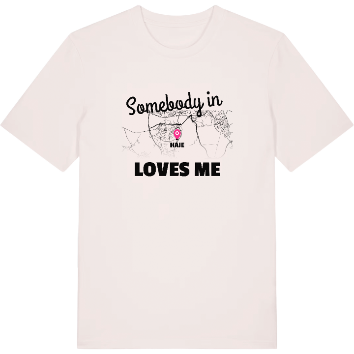 Någon i Háje älskar mig t-shirt – t-shirt från PinShirt