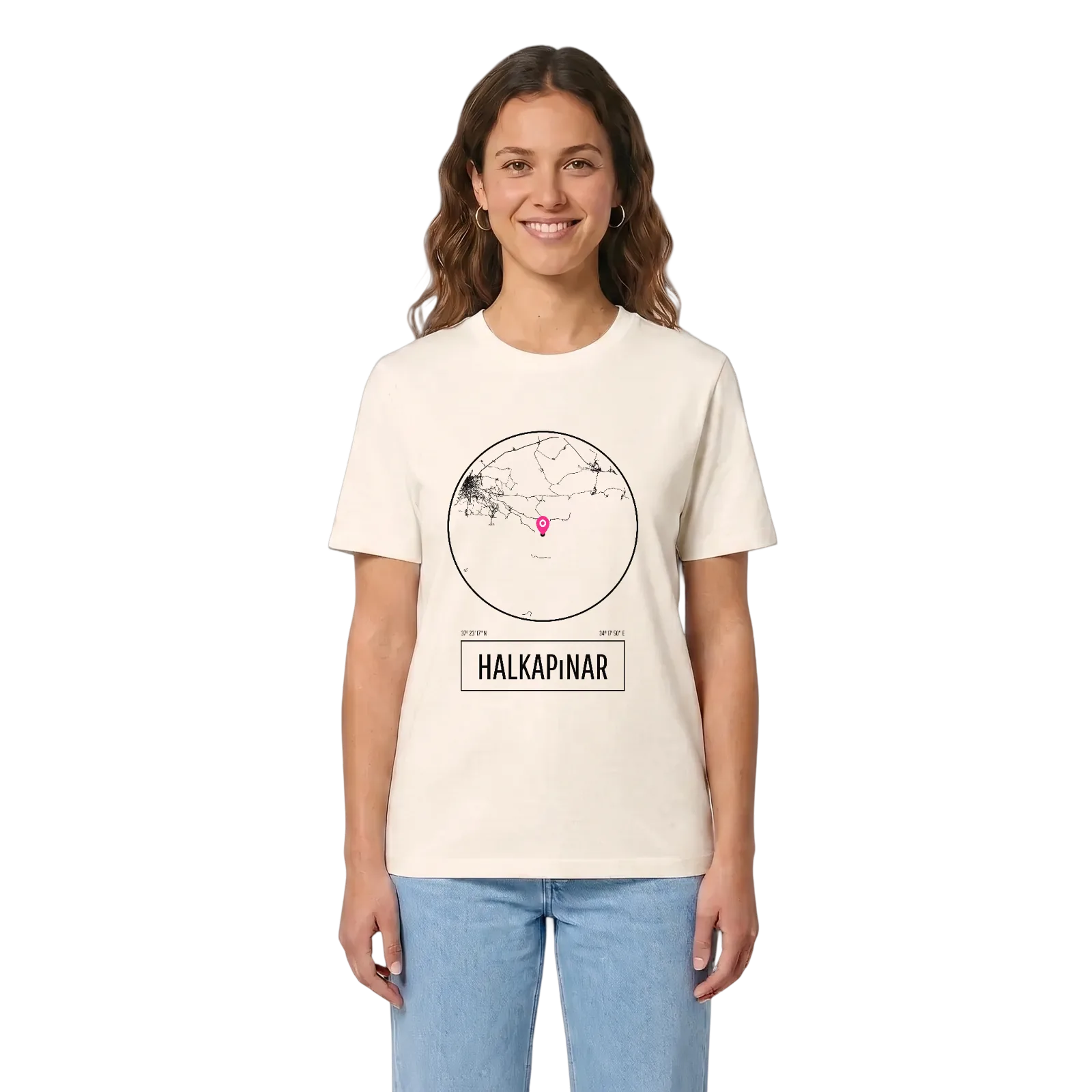 Halkapınar t-shirt – Vintage White, i miljö