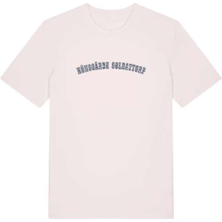 Hönsgärde soldattorp college t-shirt – t-shirt från PinShirt