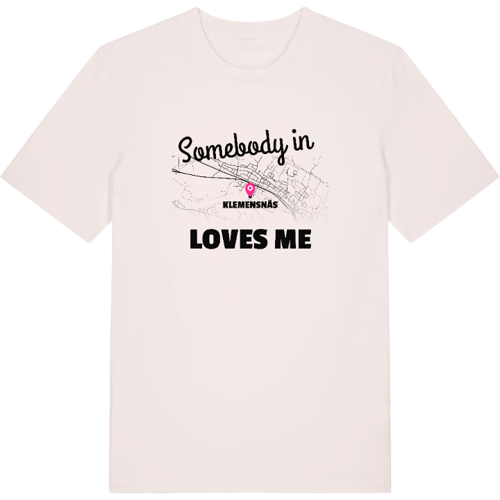 Någon i Klemensnäs älskar mig t-shirt – t-shirt från PinShirt