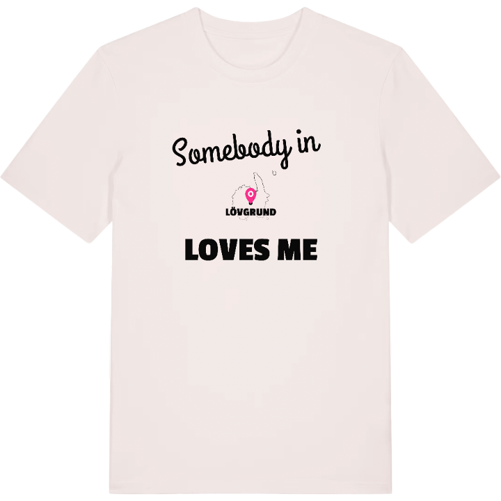 Någon i Lövgrund älskar mig t-shirt – t-shirt från PinShirt