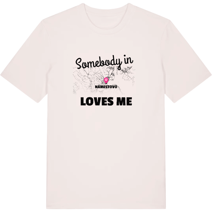 Någon i Námestovo älskar mig t-shirt – t-shirt från PinShirt