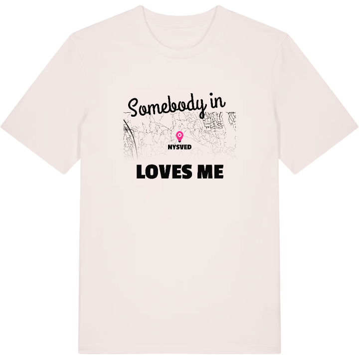 Någon i Nysved älskar mig t-shirt – t-shirt från PinShirt