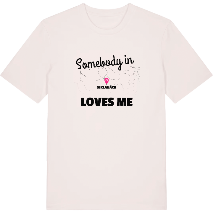 Någon i Sirlabäck älskar mig t-shirt – t-shirt från PinShirt
