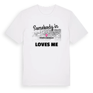 Någon i Fevzipaşa Mahallesi älskar mig t-shirt – ekologisk bomull t-shirt från Pinshirt