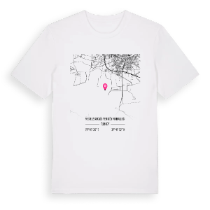 Merkez Bucağı Yeniköy Mahallesi karta t-shirt – ekologisk bomull t-shirt från Pinshirt