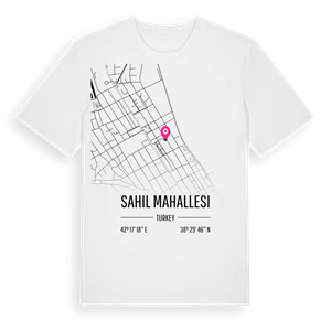 Sahil Mahallesi karta t-shirt – ekologisk bomull t-shirt från Pinshirt