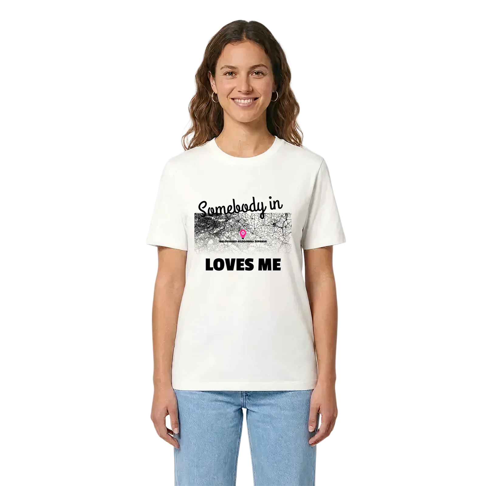 Någon i Bjelovarsko-bilogorska županija älskar mig t-shirt – White, i miljö