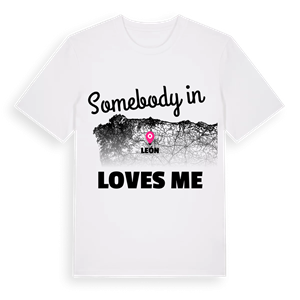 Någon i León älskar mig t-shirt – ekologisk bomull t-shirt från Pinshirt