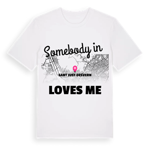 Någon i Sant Just Desvern älskar mig t-shirt – ekologisk bomull t-shirt från Pinshirt