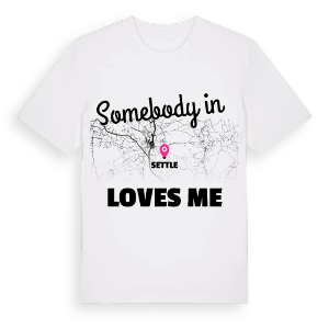 Någon i Settle älskar mig t-shirt – ekologisk bomull t-shirt från Pinshirt