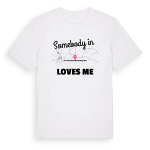 Någon i Sutton-under-Whitestonecliffe älskar mig t-shirt – ekologisk bomull t-shirt från Pinshirt