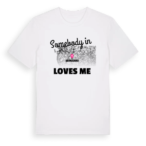 Någon i Seinäjoki älskar mig t-shirt – ekologisk bomull t-shirt från Pinshirt