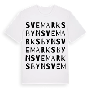 Svemarksbyn ordlek t-shirt – ekologisk bomull t-shirt från Pinshirt