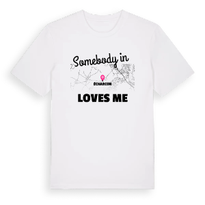 Någon i Écharcon älskar mig t-shirt – ekologisk bomull t-shirt från Pinshirt