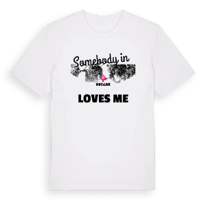 Någon i Avcılar älskar mig t-shirt – ekologisk bomull t-shirt från Pinshirt