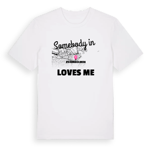 Någon i Kvarnholmen älskar mig t-shirt – ekologisk bomull t-shirt från Pinshirt