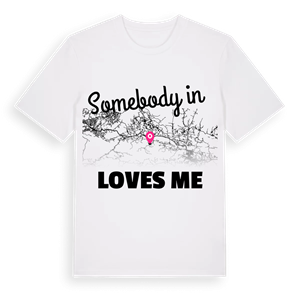 Någon i გორის მუნიციპალიტეტი älskar mig t-shirt – ekologisk bomull t-shirt från Pinshirt