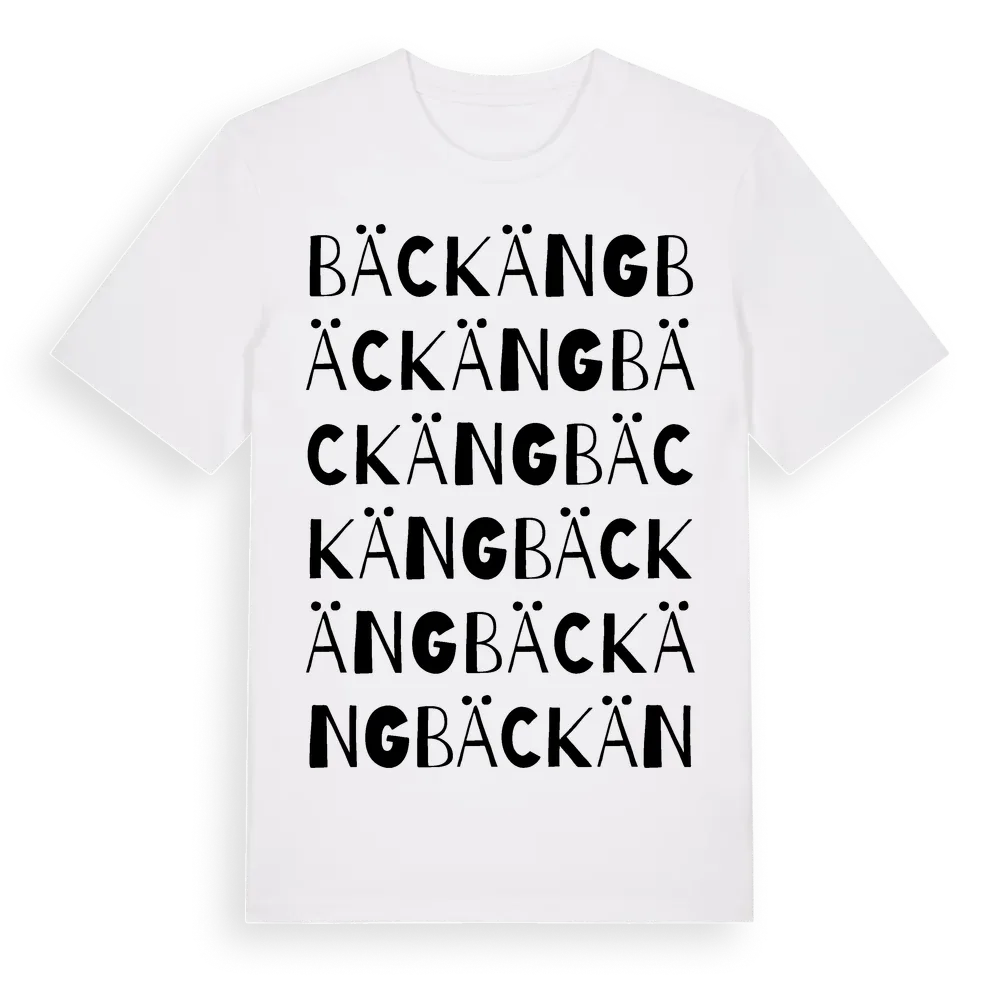 Bäckäng ordlek t-shirt i miljö