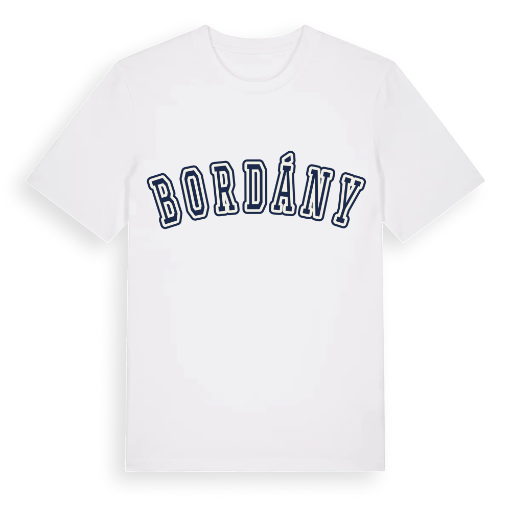 Bordány college t-shirt – White, i miljö
