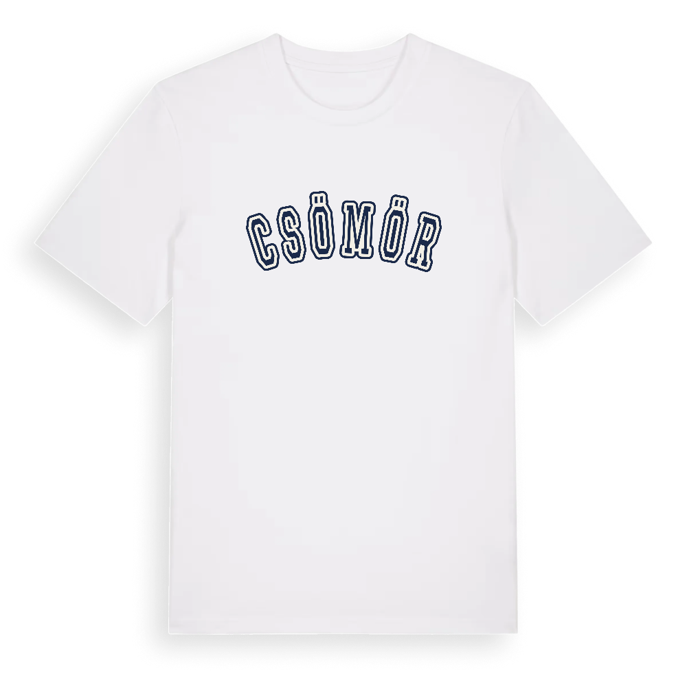 Csömör college t-shirt – White, i miljö