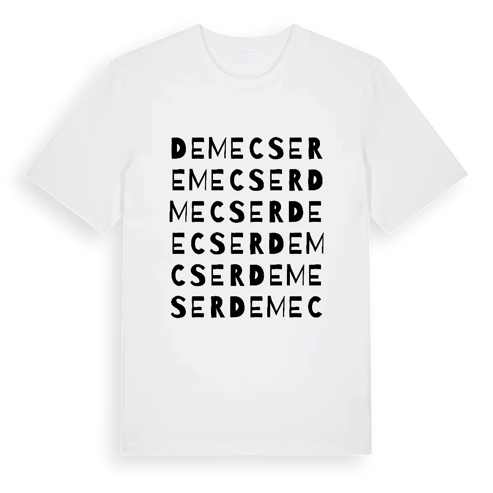 Demecser ordlek t-shirt – White, i miljö