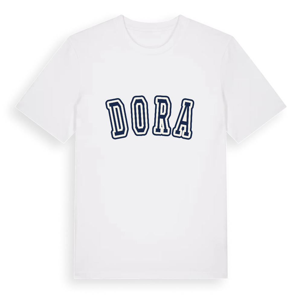 Dora college t-shirt – White, i miljö