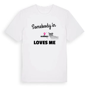 Någon i Guernsey älskar mig t-shirt – ekologisk bomull t-shirt från Pinshirt