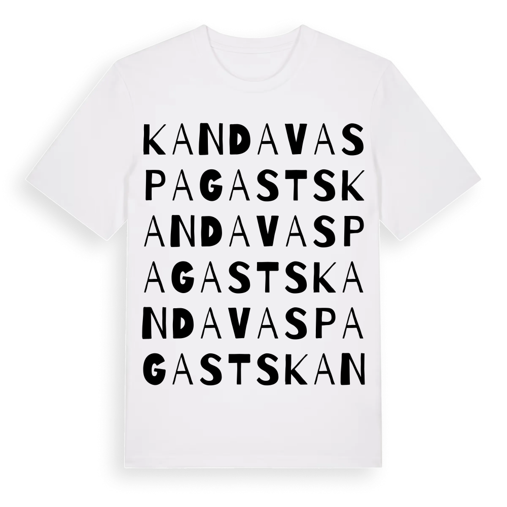 Kandavas pagasts ordlek t-shirt – White, i miljö