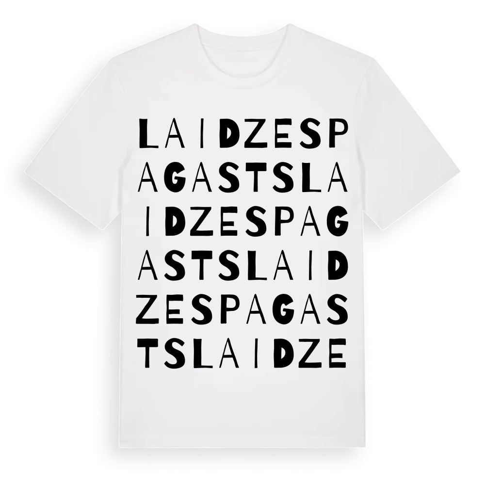 Laidzes pagasts ordlek t-shirt – White, i miljö