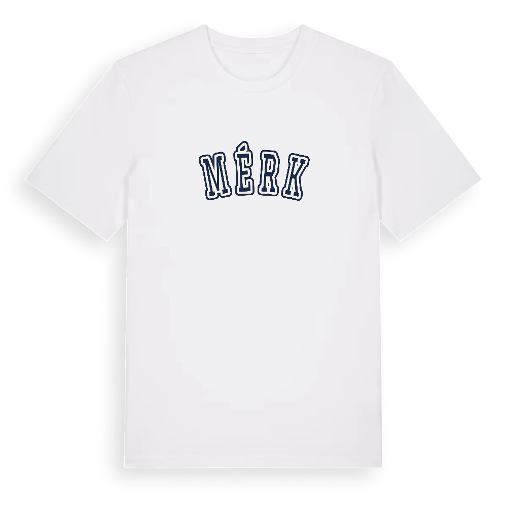 Mérk college t-shirt – White, i miljö