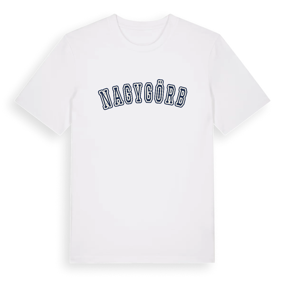Nagygörbő college t-shirt – White, i miljö