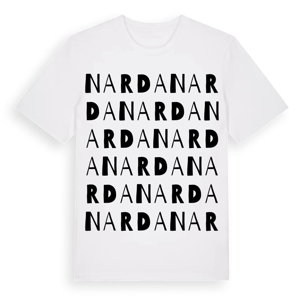 Narda ordlek t-shirt – White, i miljö