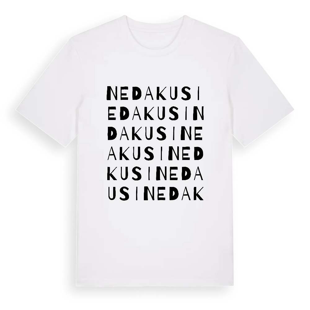 Nedakusi ordlek t-shirt – White, i miljö