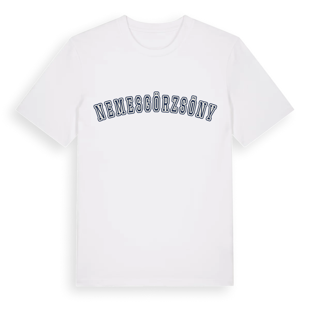 Nemesgörzsöny college t-shirt – White, i miljö