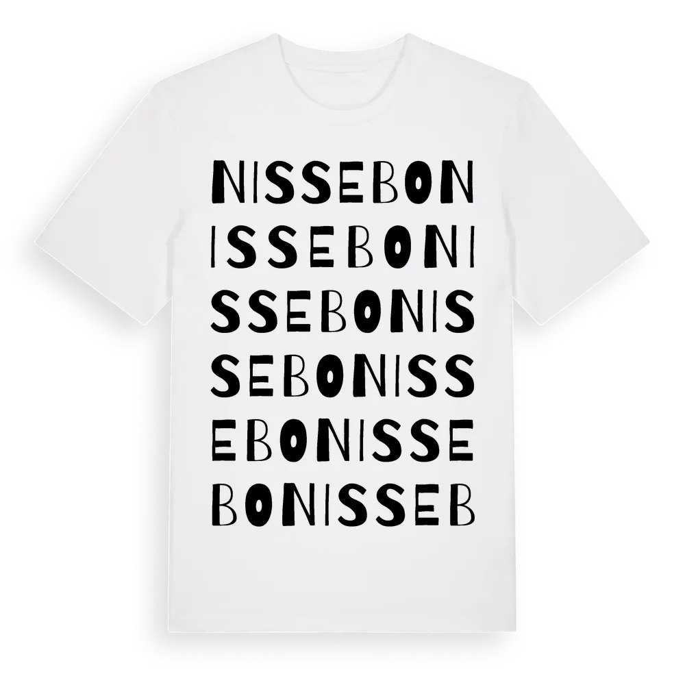 Nissebo ordlek t-shirt i miljö