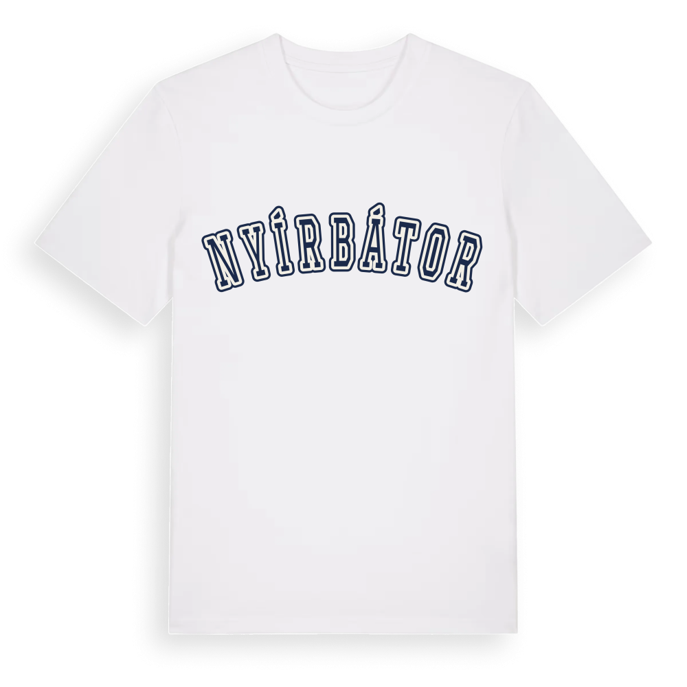 Nyírbátor college t-shirt – White, i miljö