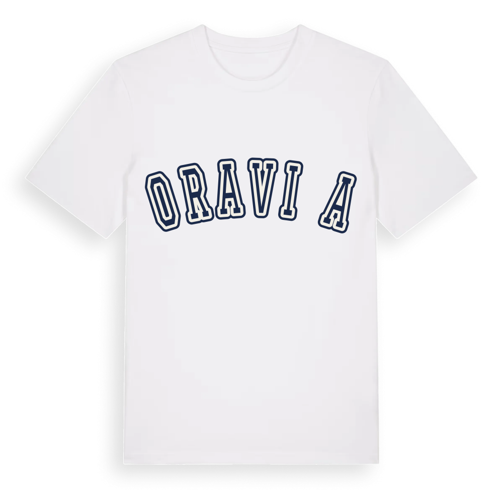 Oravița college t-shirt – White, i miljö