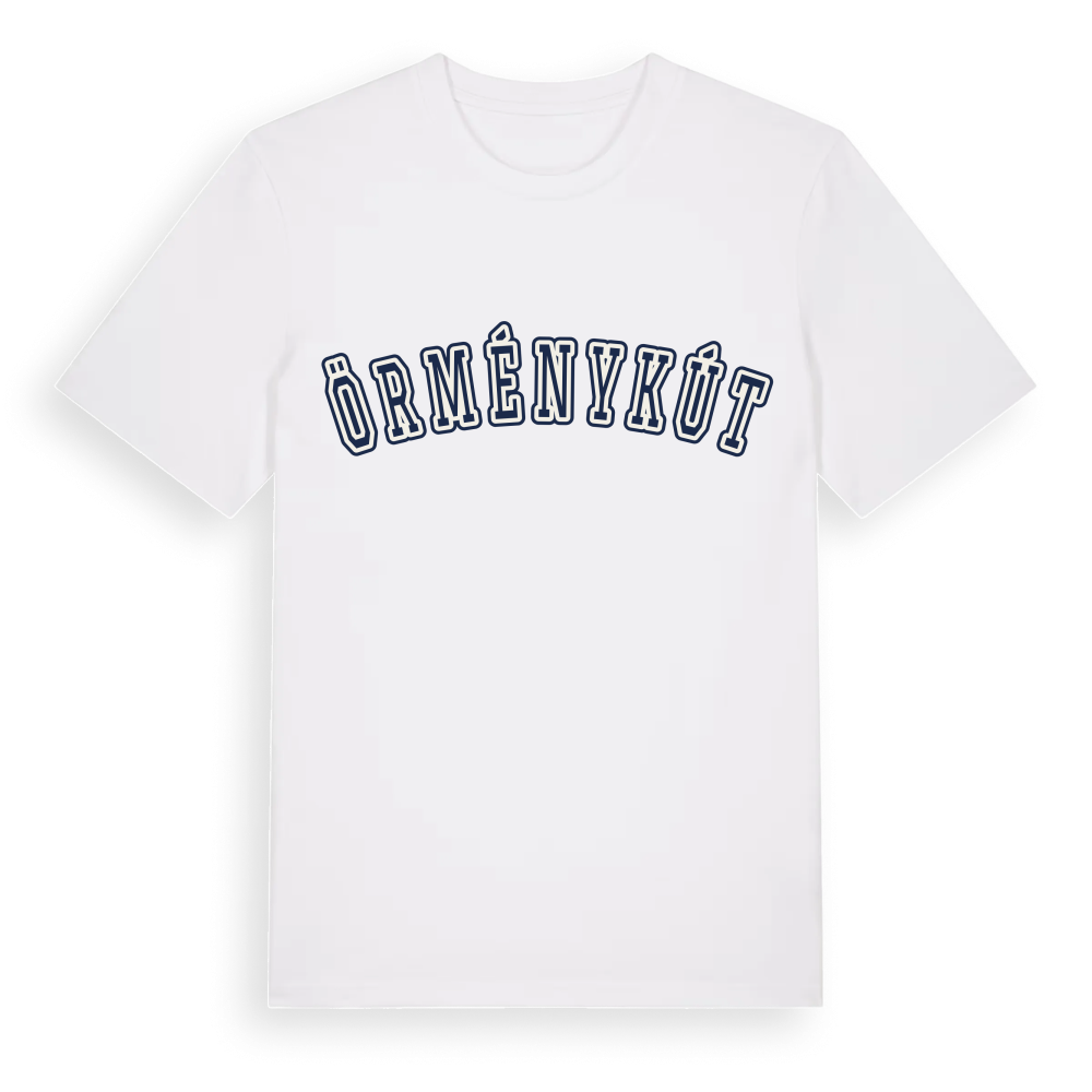 Örménykút college t-shirt – White, i miljö
