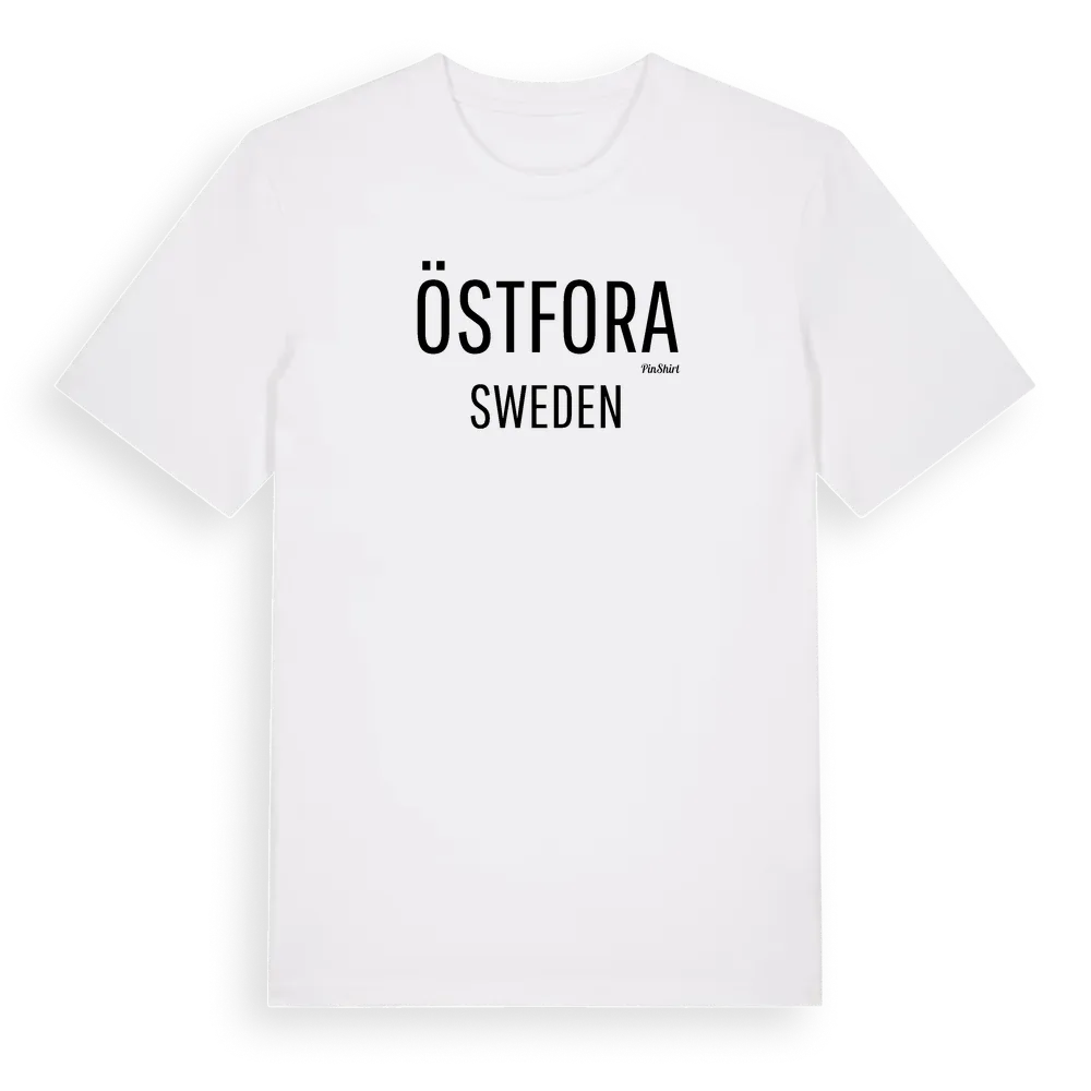 Östfora i Sverige t-shirt i miljö