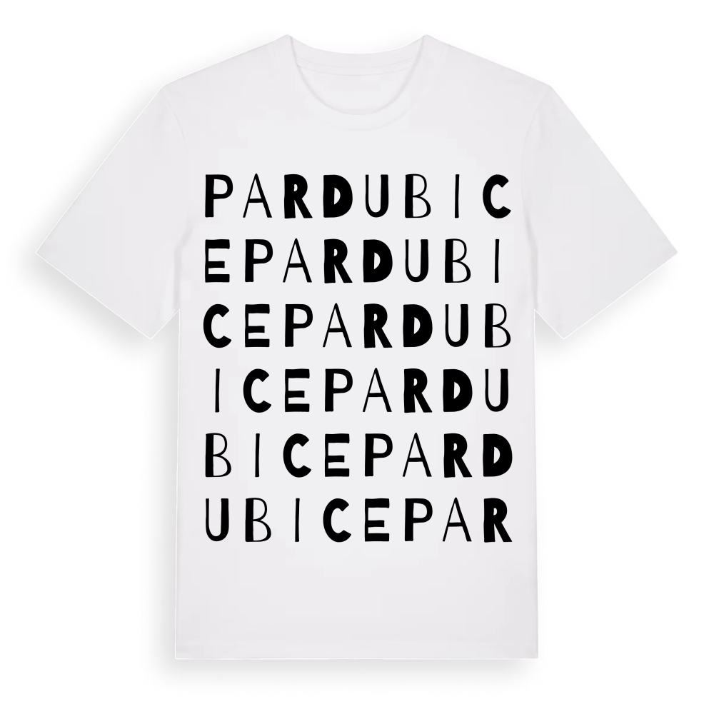 Pardubice ordlek t-shirt – White, i miljö